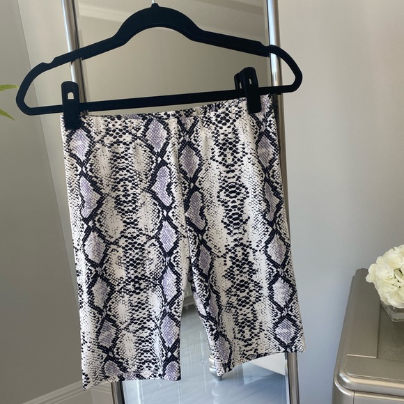 Biker shorts snakeskin animal print small medium large NWT - Picture 3 of 16